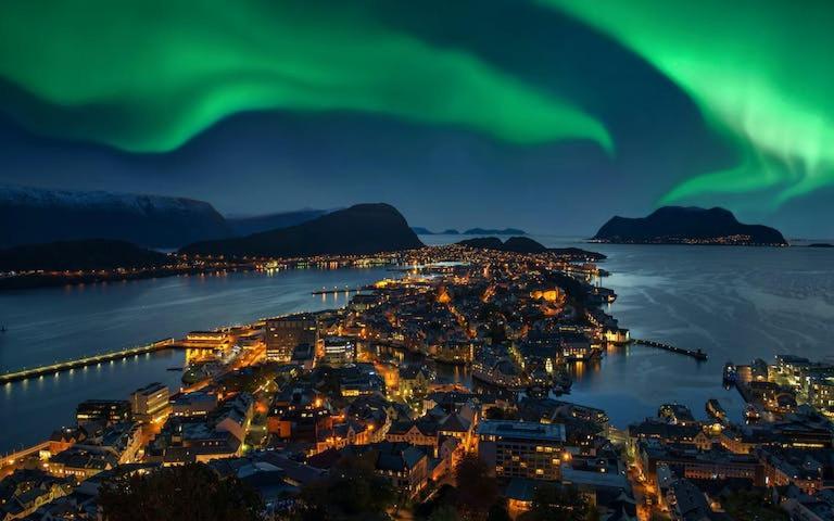 Charming Apartment In Alesund Center With Free Parking Eksteriør bilde